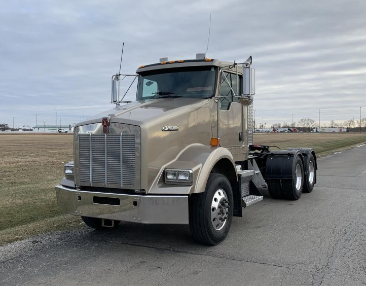 We proudly provide Kenworth w900 fuel tank, commercial truck parts and 2005 Kenworth t800 fuel tanks.